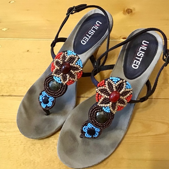 Kenneth Cole Beaded Thong Sandals - Picture 6 of 8